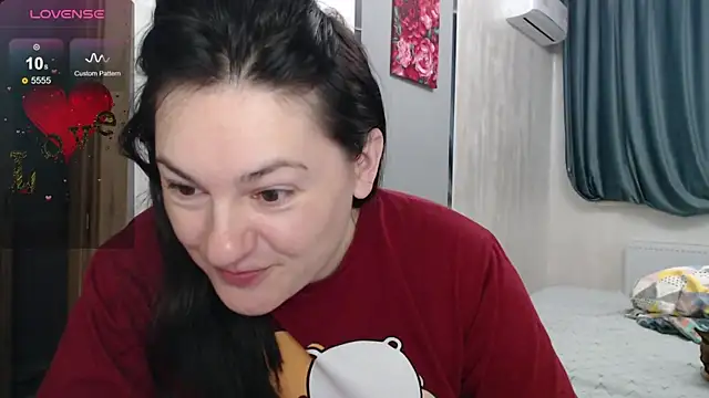 Stacy Davice online show from 10-15-25, 04:04