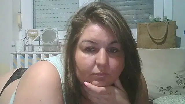 Snapshot of Mileva88 chatting on 09-18-25, 06:11 Mileva88 online show from 09-18-25, 06:11