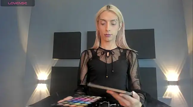 Victoria Badgal  online show from 01-14-25, 08:15