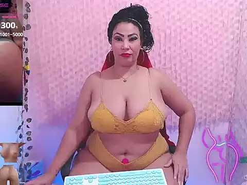 mature beautifull online show from 11-13-25, 03:54