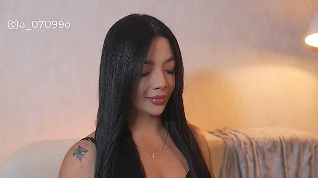 sarah hiill online show from 12-18-25, 09:29