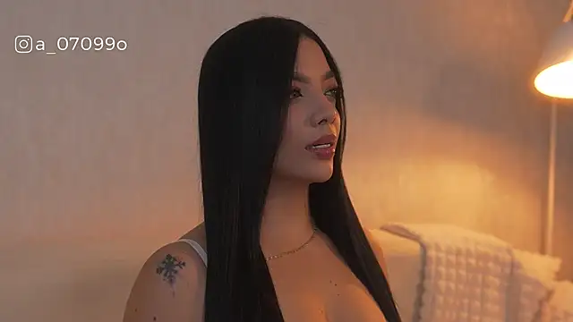 sarah hiill online show from 02-20-26, 12:07