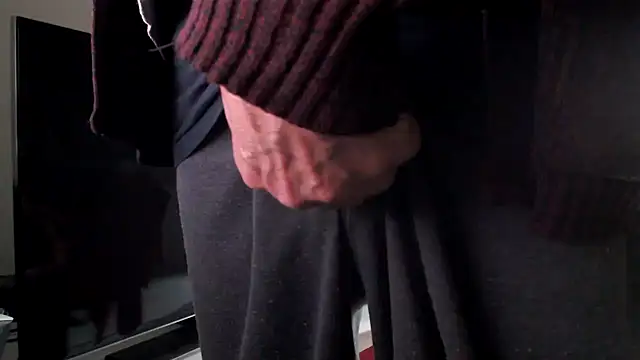 Snapshot of Unicum900 chatting on 11-16-25, 09:58 Unicum900 online show from 11-16-25, 09:58