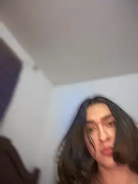 Snapshot of MiahWindsor chatting on 03-20-25, 10:29 MiahWindsor online show from 03-20-25, 10:29