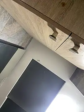 Snapshot of CeliWoods chatting on 02-12-26, 10:48 CeliWoods online show from 02-12-26, 10:48