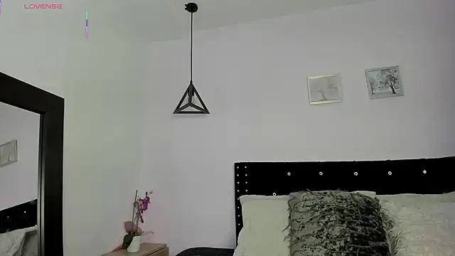 CeliWoods online show from 11-24-25, 11:21