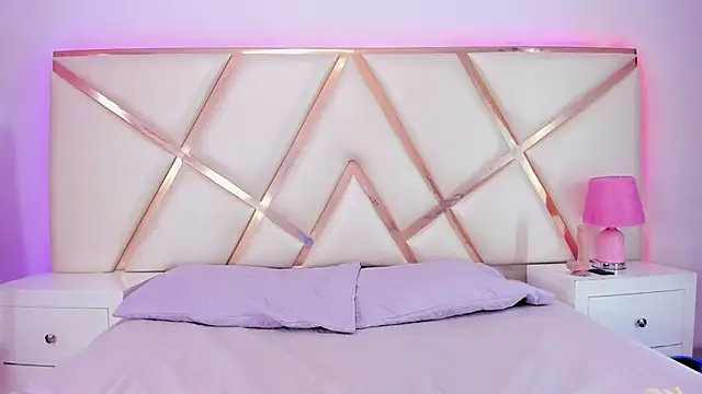 Aisharhodes00 online show from 11-15-25, 01:59