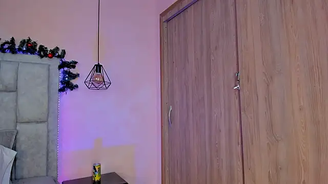 Stefhanyblow online show from 11-21-25, 05:17