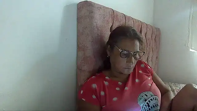 charrysexy1 online show from 12-16-25, 08:02