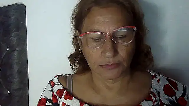 charrysexy1 online show from 01-13-26, 12:31