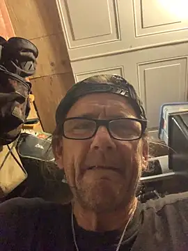 Likewise online show from 10-28-25, 02:38