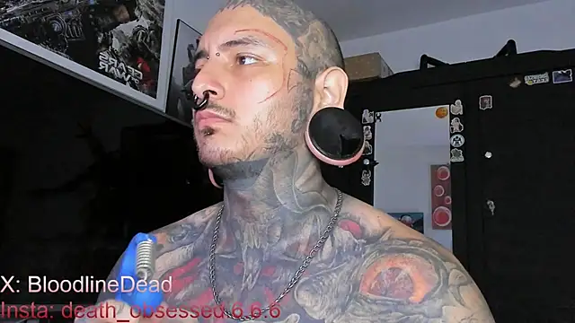 Snapshot of DEATHINK666XX chatting on 03-16-25, 06:12 DEATHINK666XX online show from 03-16-25, 06:12