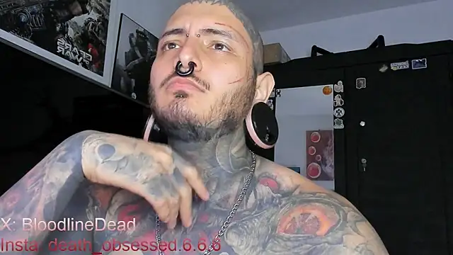 Snapshot of DEATHINK666XX chatting on 03-14-25, 12:32 DEATHINK666XX online show from 03-14-25, 12:32