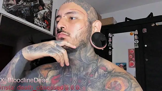 Snapshot of DEATHINK666XX chatting on 03-15-25, 04:43 DEATHINK666XX online show from 03-15-25, 04:43