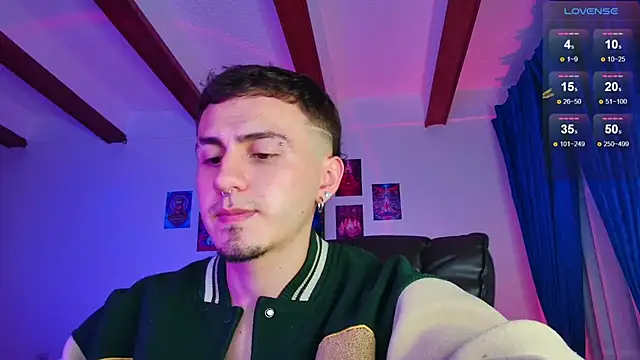 Snapshot of dimitri-bilak chatting on 09-20-25, 01:21 dimitri-bilak online show from 09-20-25, 01:21