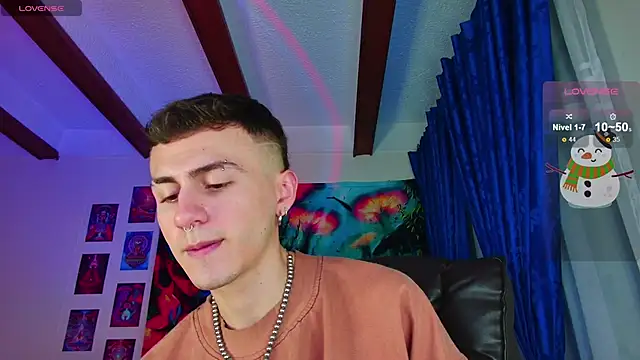 Snapshot of dimitri-bilak chatting on 12-14-24, 12:11 dimitri-bilak online show from 12-14-24, 12:11