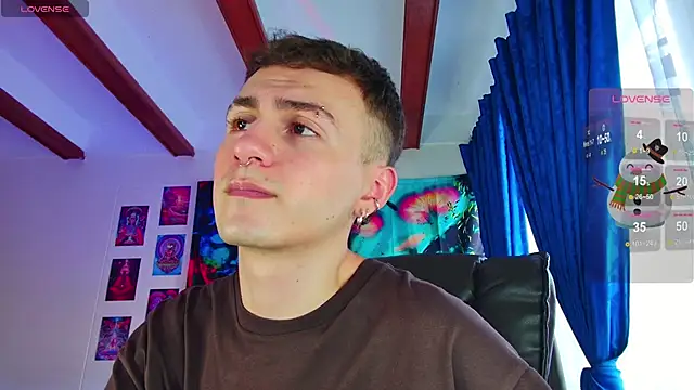 Snapshot of dimitri-bilak chatting on 12-10-24, 10:16 dimitri-bilak online show from 12-10-24, 10:16