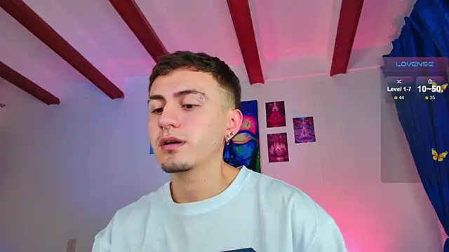 Snapshot of dimitri-bilak chatting on 09-13-25, 03:17 dimitri-bilak online show from 09-13-25, 03:17