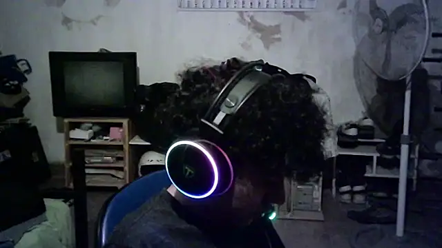 Snapshot of Emv2 chatting on 02-09-26, 05:49 Emv2 online show from 02-09-26, 05:49