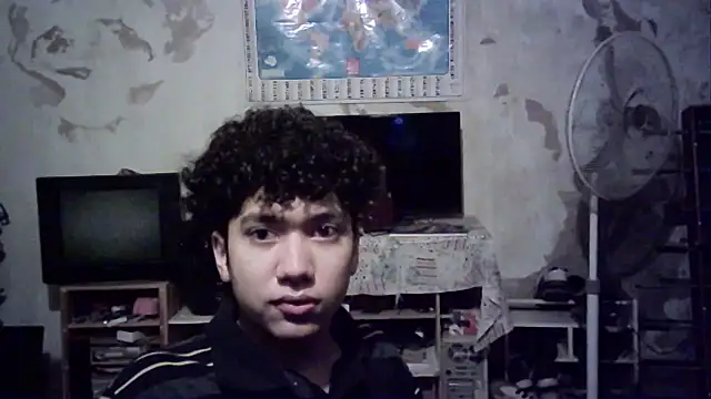 Snapshot of Emv2 chatting on 02-14-26, 07:08 Emv2 online show from 02-14-26, 07:08