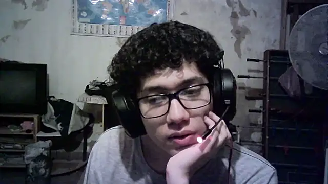 Emv2 online show from 10-22-25, 06:02