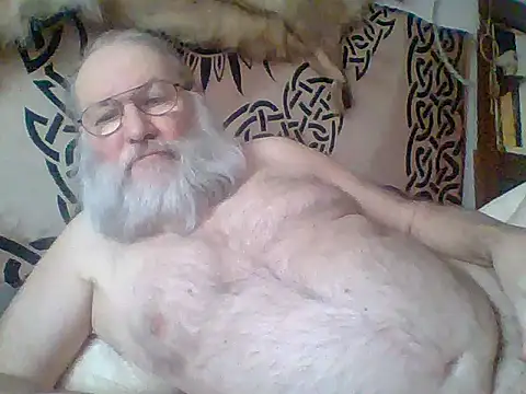 Snapshot of SexySantaC chatting on 03-21-25, 07:22 SexySantaC online show from 03-21-25, 07:22