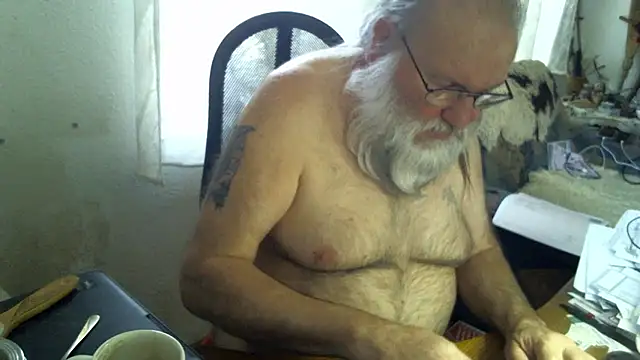 SexySantaC online show from 04-26-26, 07:16