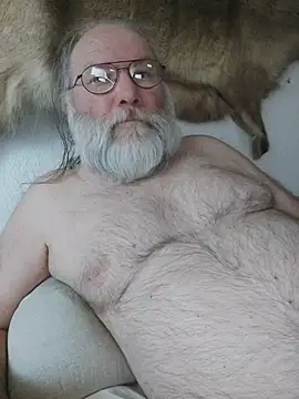 Snapshot of SexySantaC chatting on 06-28-26, 03:46 SexySantaC online show from 06-28-26, 03:46