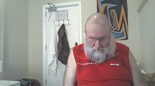 Snapshot of SexySantaC chatting on 03-11-25, 04:51 SexySantaC online show from 03-11-25, 04:51