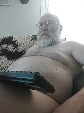Snapshot of SexySantaC chatting on 06-24-26, 06:17 SexySantaC online show from 06-24-26, 06:17