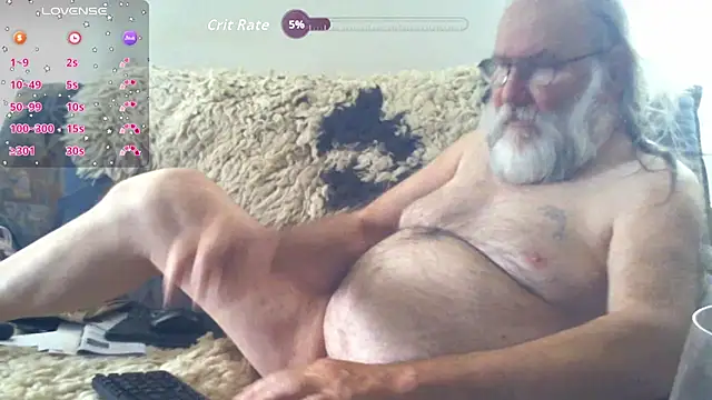 Snapshot of SexySantaC chatting on 07-14-26, 06:51 SexySantaC online show from 07-14-26, 06:51