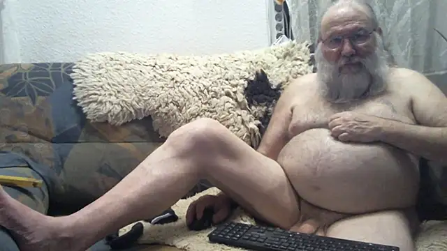 SexySantaC online show from 10-29-25, 09:14