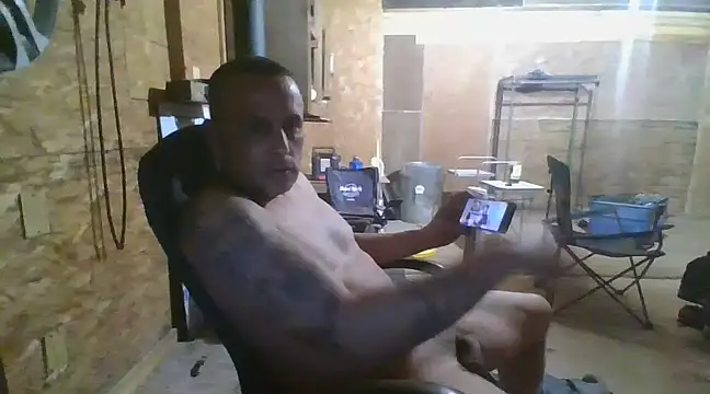 Snapshot of hardcok4u2abuse40 chatting on 02-01-25, 08:50 hardcok4u2abuse40 online show from 02-01-25, 08:50
