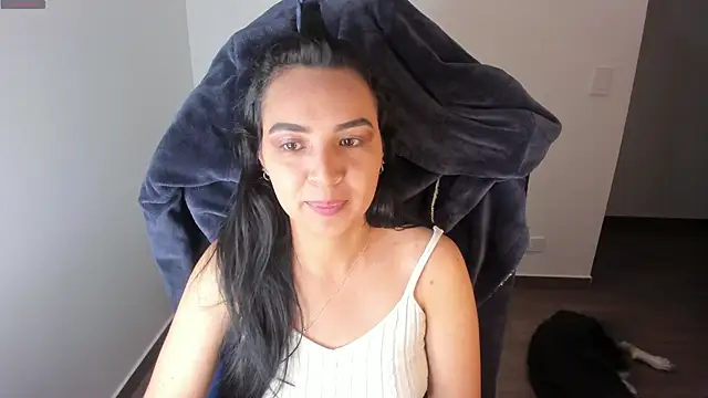 Miss Nicole online show from 10-18-25, 01:29