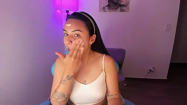 Miss Nicole online show from 04-04-26, 01:34