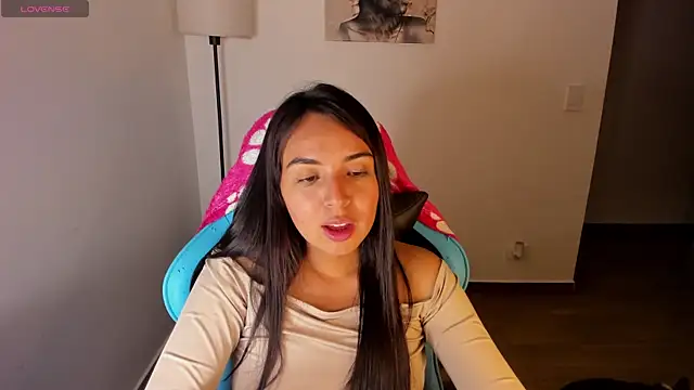 Miss Nicole online show from 05-27-26, 01:57