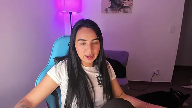 Miss Nicole online show from 04-05-26, 01:23