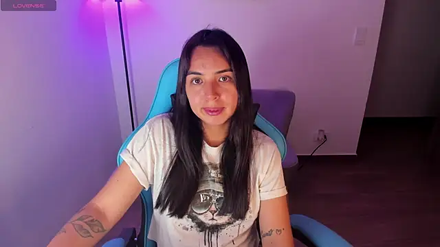 Miss Nicole online show from 05-15-26, 01:58