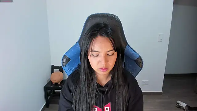 Miss Nicole online show from 10-11-25, 02:12