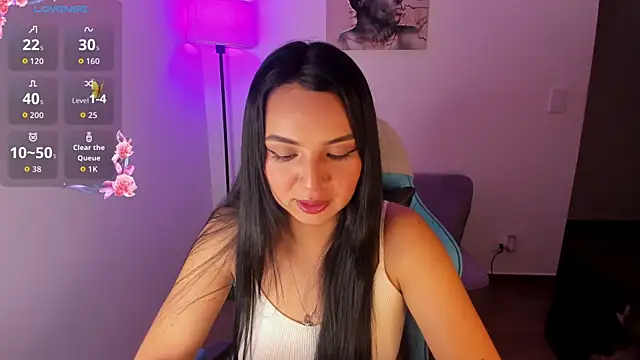 Miss Nicole online show from 04-17-26, 01:19