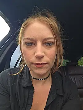 Snapshot of XLisaxx chatting on 06-10-26, 09:54 XLisaxx online show from 06-10-26, 09:54
