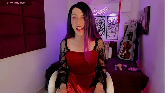 Snapshot of Yaki_Tai chatting on 03-20-25, 01:37 Yaki Tai online show from 03-20-25, 01:37