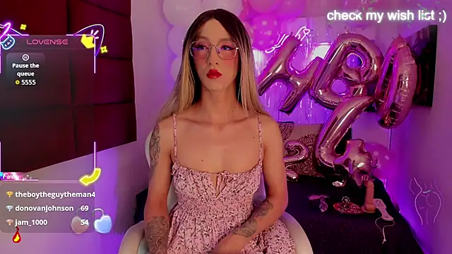 Snapshot of Yaki_Tai chatting on 11-09-25, 07:56 Yaki Tai online show from 11-09-25, 07:56