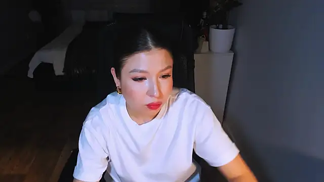 Eva Chris online show from 02-13-26, 06:30