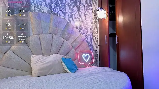 Snapshot of _emma_miller_ chatting on 02-25-26, 10:59 emma miller online show from 02-25-26, 10:59