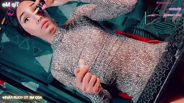CharlotteBigCock online show from 06-04-26, 02:22