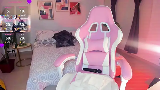 Snapshot of Misslaurenn chatting on 12-26-24, 11:03 Misslaurenn online show from 12-26-24, 11:03