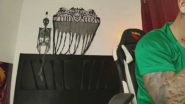 Evan stoner online show from 10-29-25, 03:27