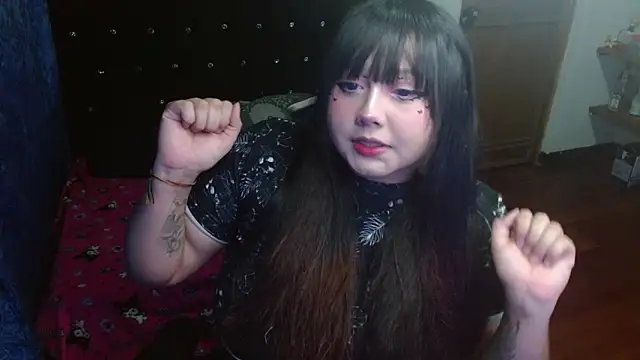 Snapshot of litlle_cat chatting on 10-11-25, 05:30 litlle cat online show from 10-11-25, 05:30