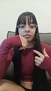 Snapshot of SophiaMelissa chatting on 12-15-25, 01:55 SophiaMelissa online show from 12-15-25, 01:55